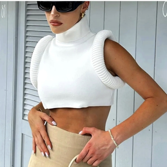 2 Skinny Pants And Top - Picture 4 of 16